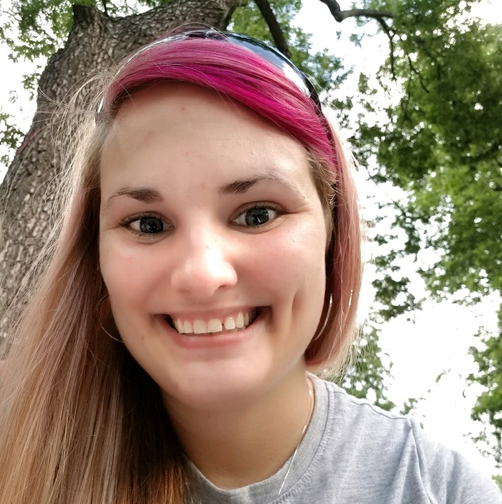 Meet your Posher, Lizay